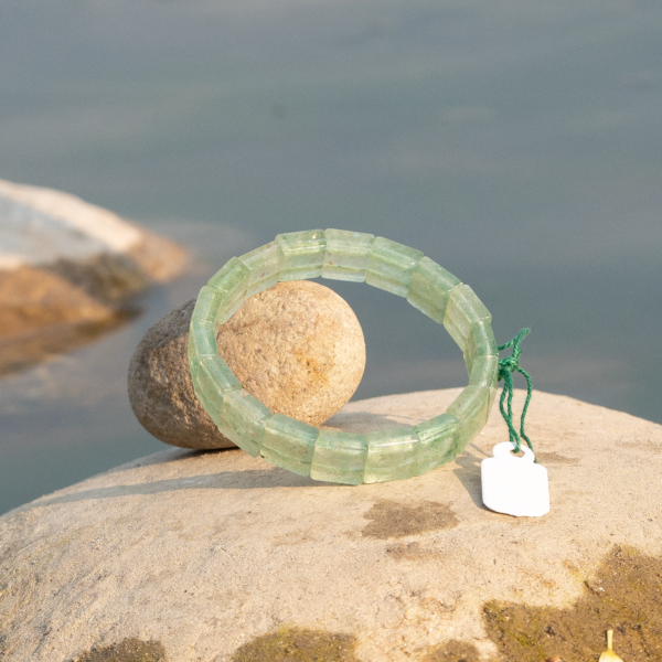 Green aventurine flat