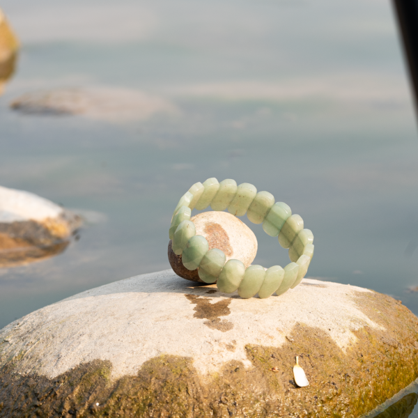 Green aventurine flat